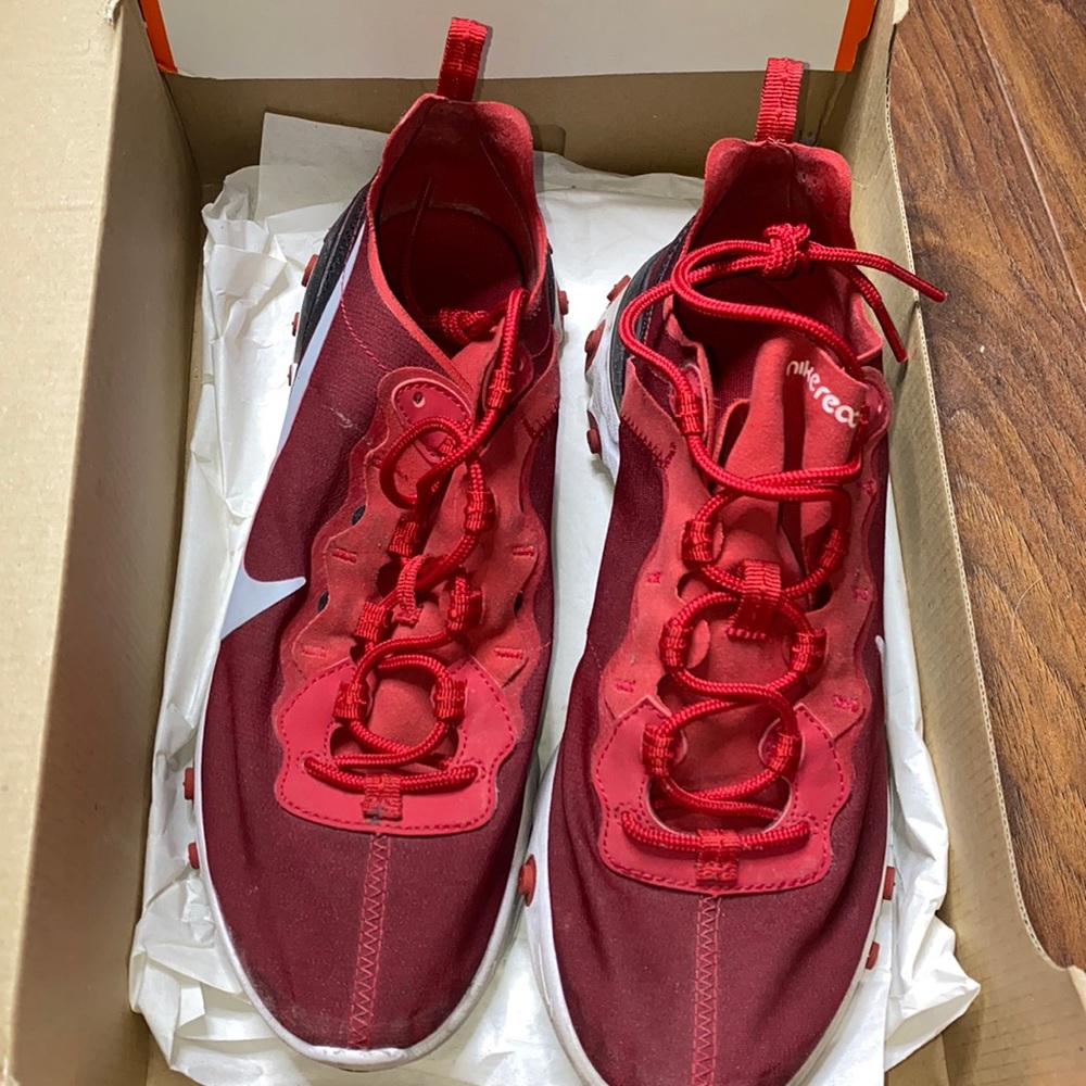 Nike Sneaker